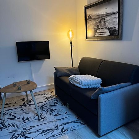 Appartement Cosy Face A La Basilique Saint Remi Reims Exterior photo